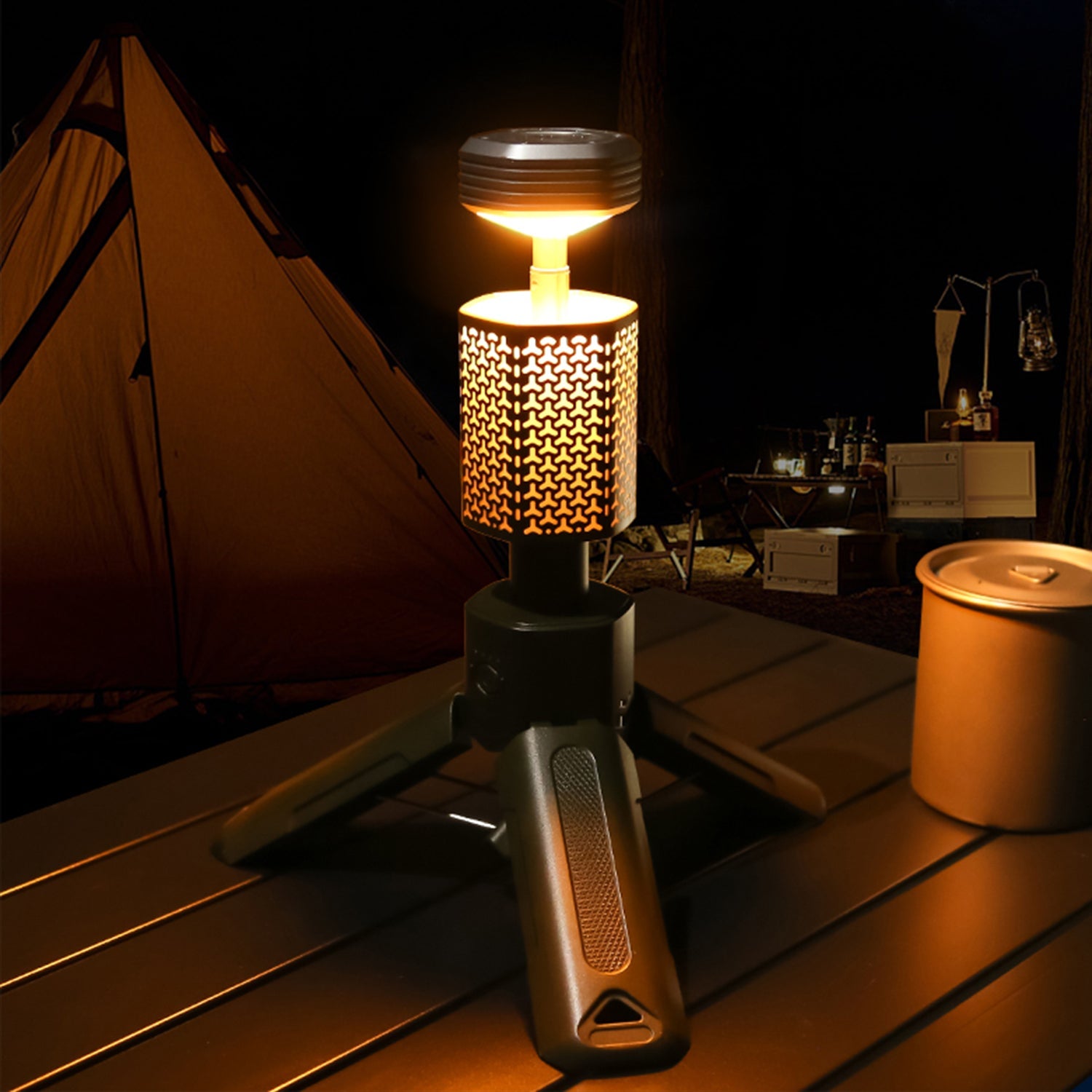 Extendable Camping Lantern with Adjustable Color Temperature & Power Bank - OUTOGOO